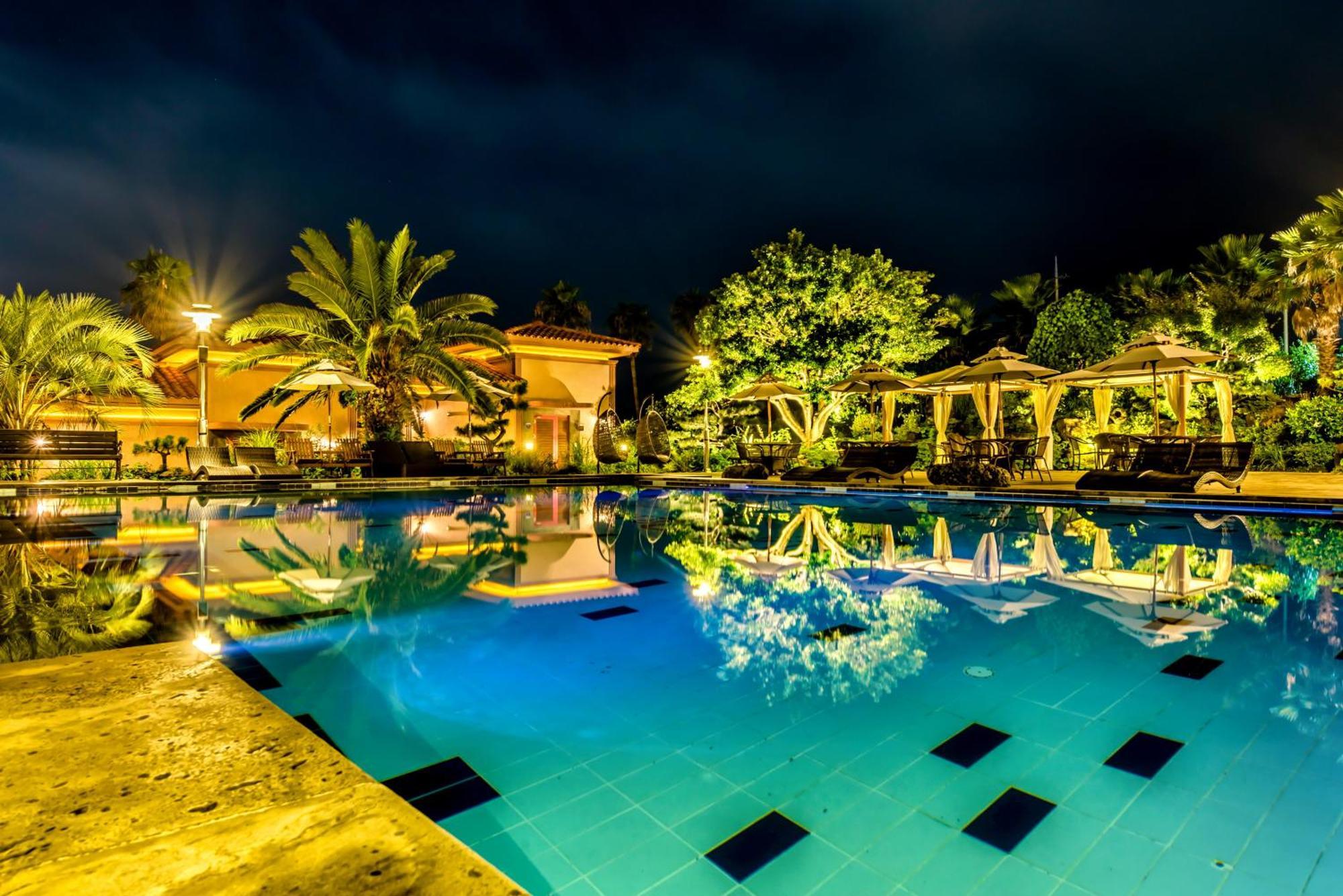 Palm Valley Resort Seogwipo Exterior foto