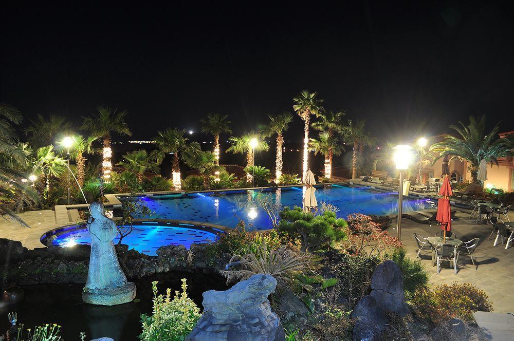 Palm Valley Resort Seogwipo Exterior foto
